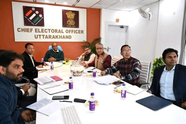 मुख्य निर्वाचन अधिकारी ने की चार जिलों की समीक्षा बैठक, विशेष गहन पुनरीक्षण की तैयारियों को लेकर की चर्चा