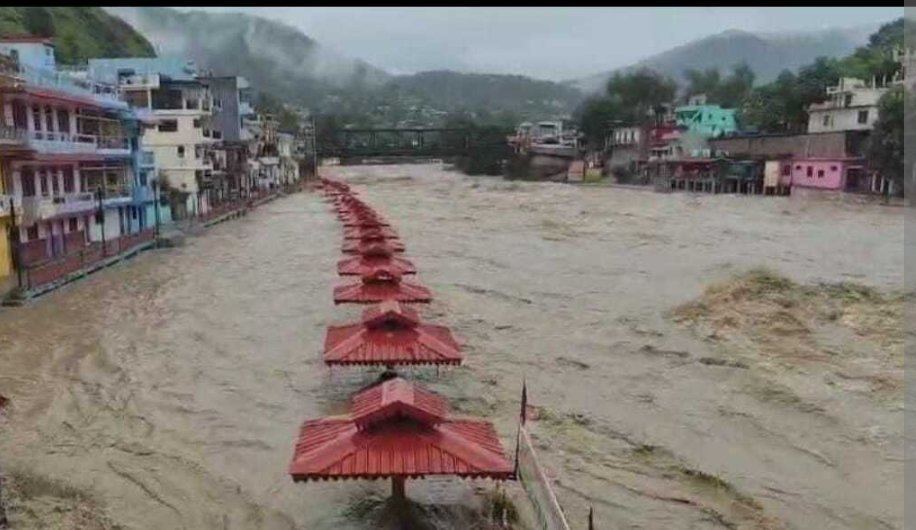 कपकोट में सरयू नदी में बहा सात वर्षीय बालक, तलाश जारी