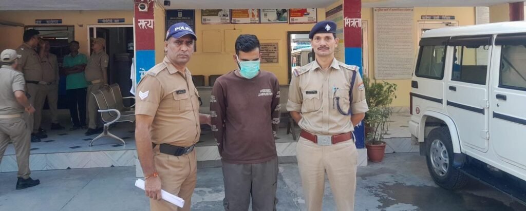 पौड़ी गढ़वाल : 90 किलो गांजा तस्करी मामले में ₹1500 का इनामी वांछित अभियुक्त गिरफ्तार